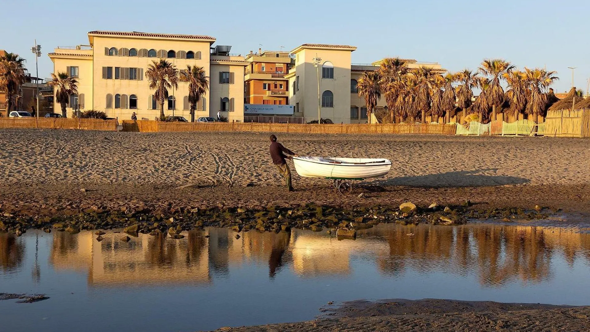Nice Studio Di Milvia Apartment Lido di Ostia Italy